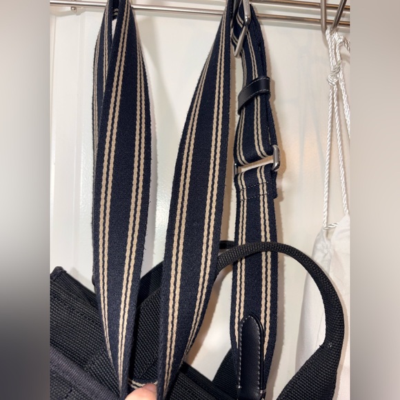 COACH Cargo Tote 26 Black Canvas Crossbody Bag - Excellent Condition - Picture 8 of 14